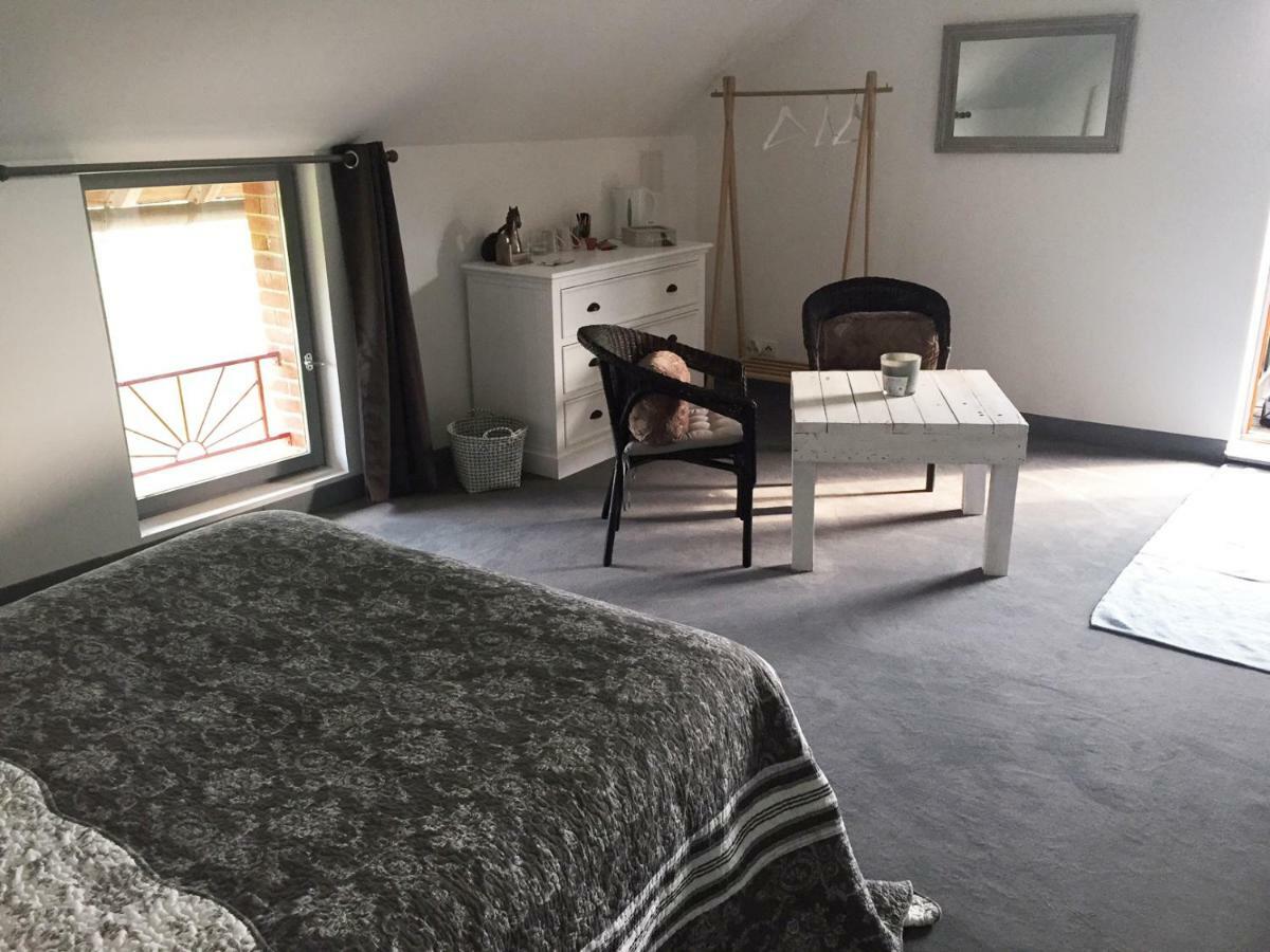 Bed and Breakfast Haras Des Leudets Blangy-le-Chateau Экстерьер фото